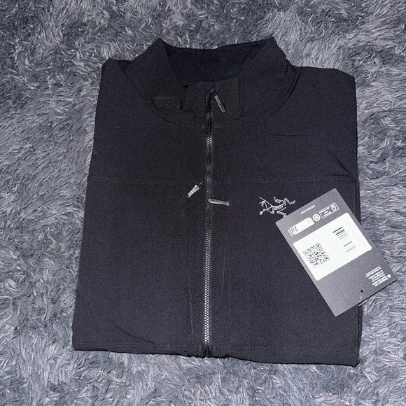 Arc'teryx Men's Black gamma jacket - Picture 3 of 4